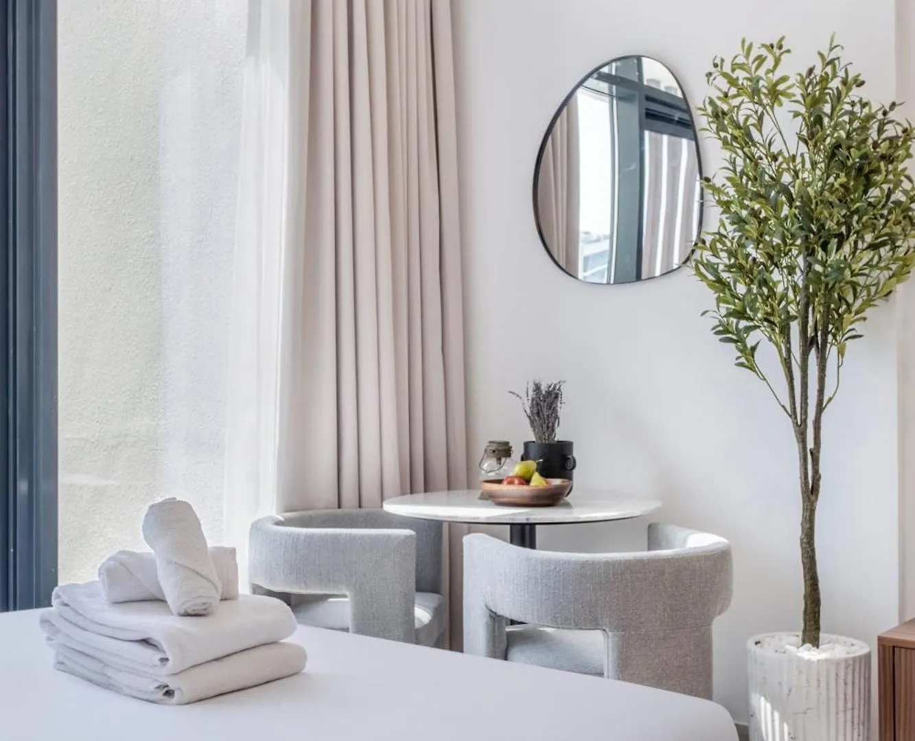 Appartamento Stylish & Luxury Apt Riviera 19 2 Adult & 1 Kid Dubai